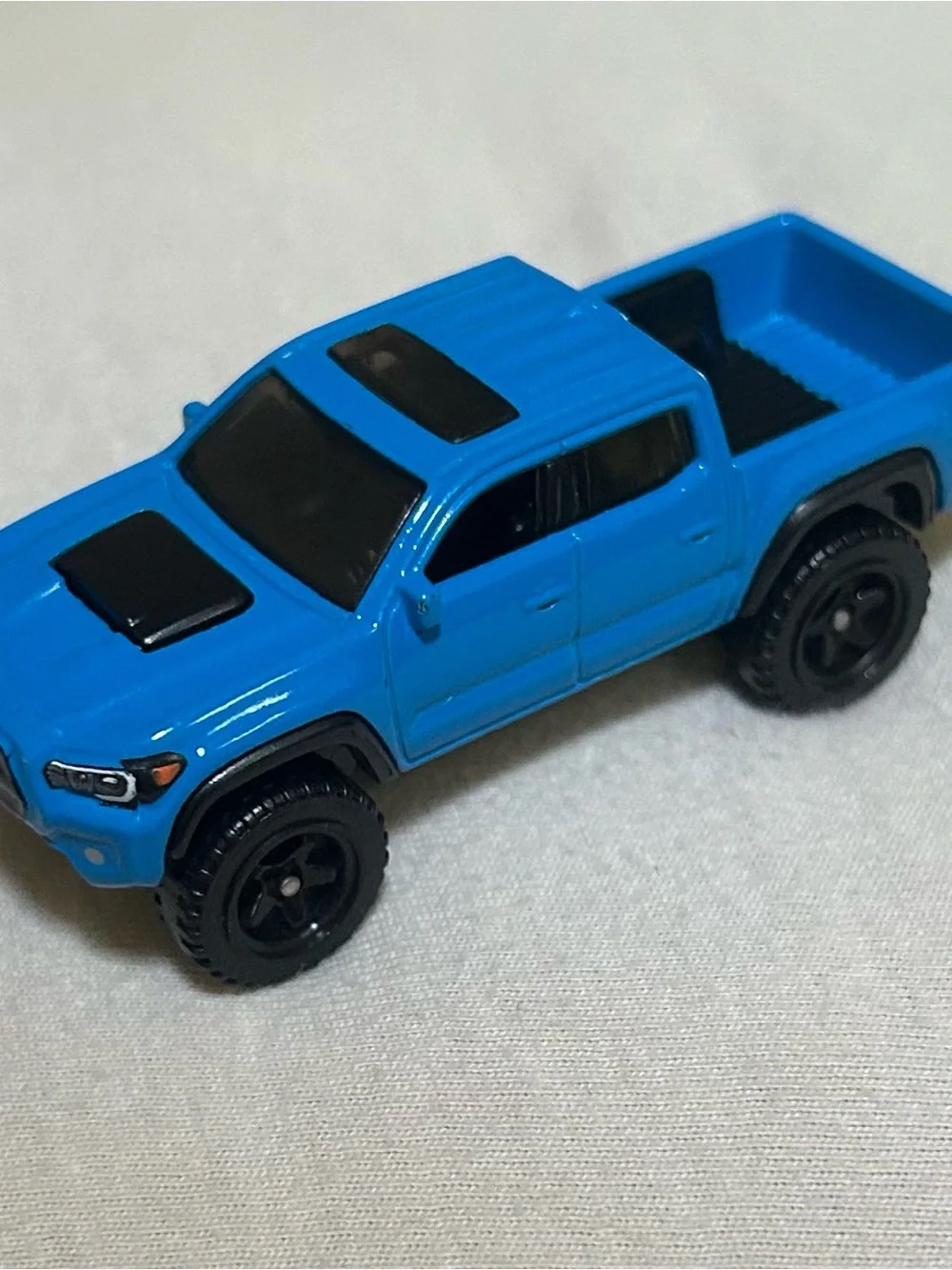 Hot Wheels '20 Toyota Tacoma Blue 2022 Mainline HW Hot Trucks